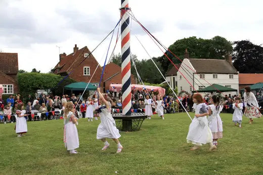 Ring Around the Maypole | Facts and Information - TN Nursery